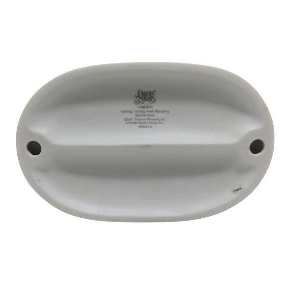 PRECIOUS MOMENTS "Loving Caring And Shearing" 2001 Special Issue Figurine - Picture 4 of 11